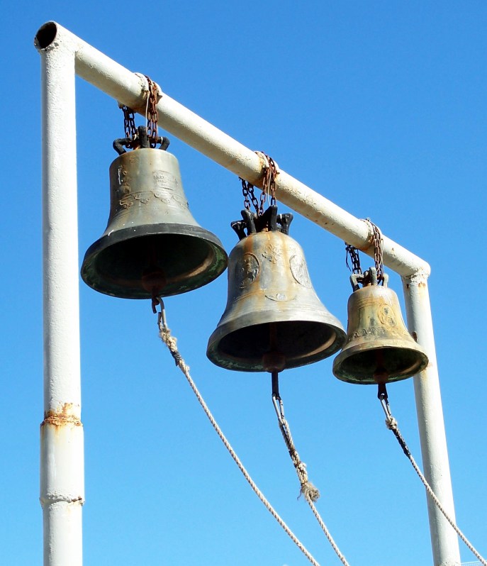 Three_bells_15